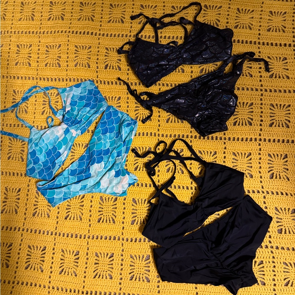 THREE fused Hawaii bikini SETS! ALL SIZE MEDIUM top and bottoms AND IN EUC!!